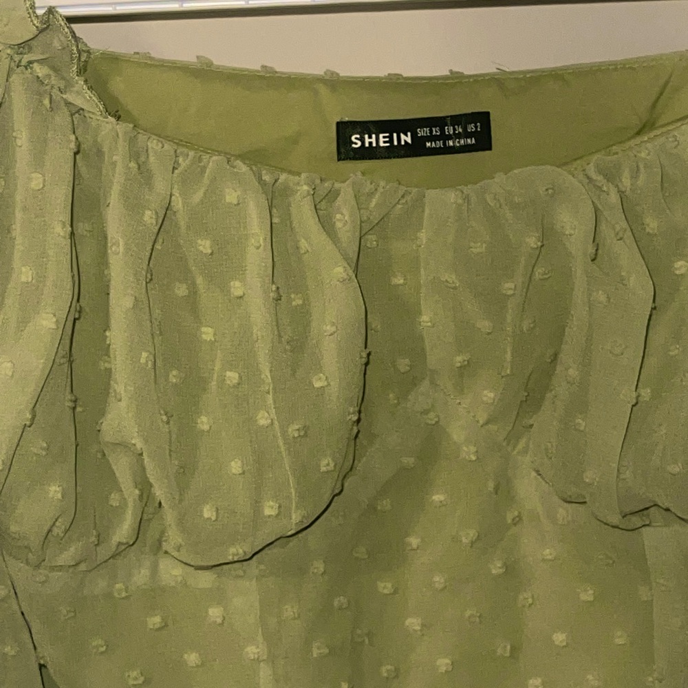 COPY - Bishop sleeve crop blouse